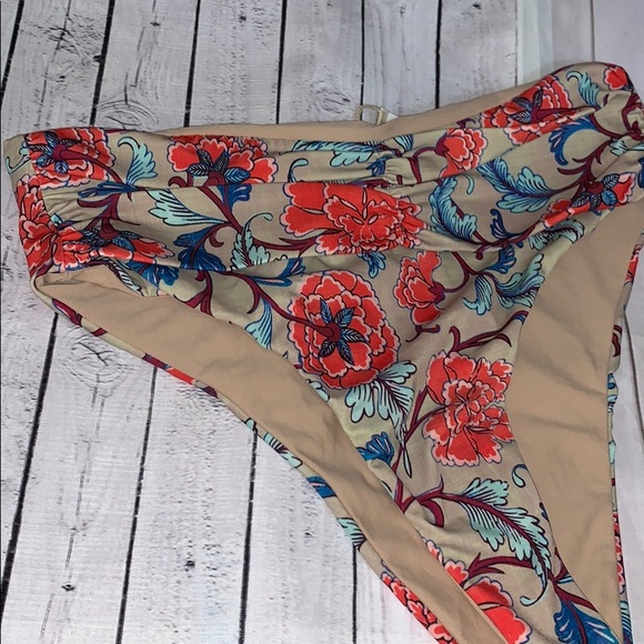 Women’s floral high waisted bikini bottoms - Picture 3 of 3